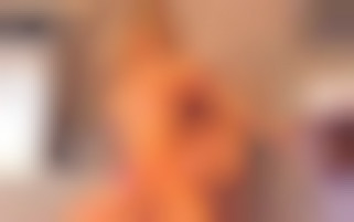 Tiffany Leiddi comes out of the shower horny