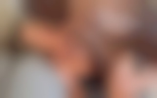 Während ihr Freund schläft