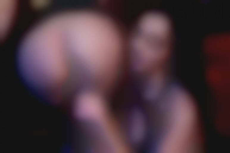 2 hot lesbians in a strip club