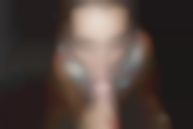 Sexe sur la route avec la magnifique Cherry Kiss