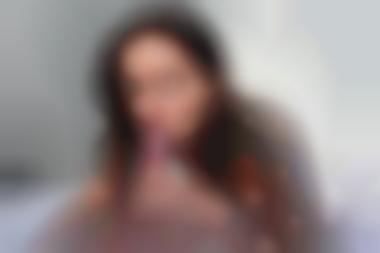 Your Hot Tatted GF, Ghomestory