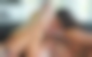 Un invité pour Mariska et Shalina