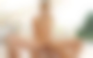 Rêver de La Petite Fille d'À Côté