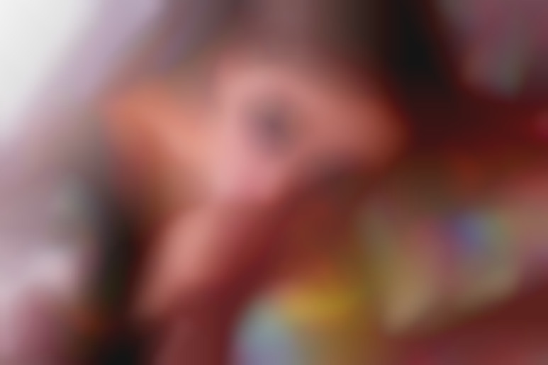 Surprise Threesome for Leah Meow