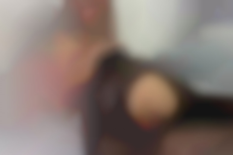 Ripped tights romance