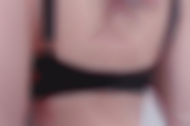 Vergnügen mit einem großen Dildo