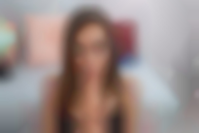 Solosession einer hübschen Brünetten