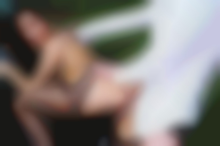 Lana the submissive gives it all