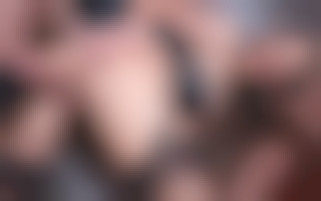 Escort DeLuxe - Julie Skyhigh gets gangbanged by 3 men