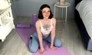 Intimately with Lesya Moon