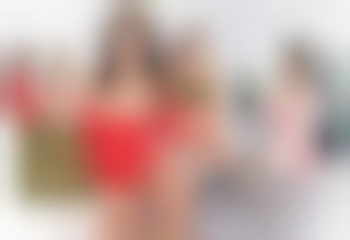 How I met my girlfriend: Adriana Chechik & Abigail Mac