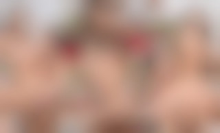 How I met my girlfriend: Adriana Chechik & Abigail Mac