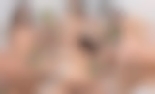 How I met my girlfriend: Adriana Chechik & Abigail Mac