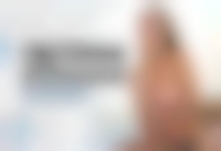 Up Close & Personal with Aria Khaide