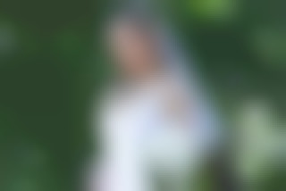 Run away with Jayla from her wedding...